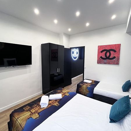 Urban Flat 157 - Coco Chanel Flat In Montorgueil Parijs Buitenkant foto