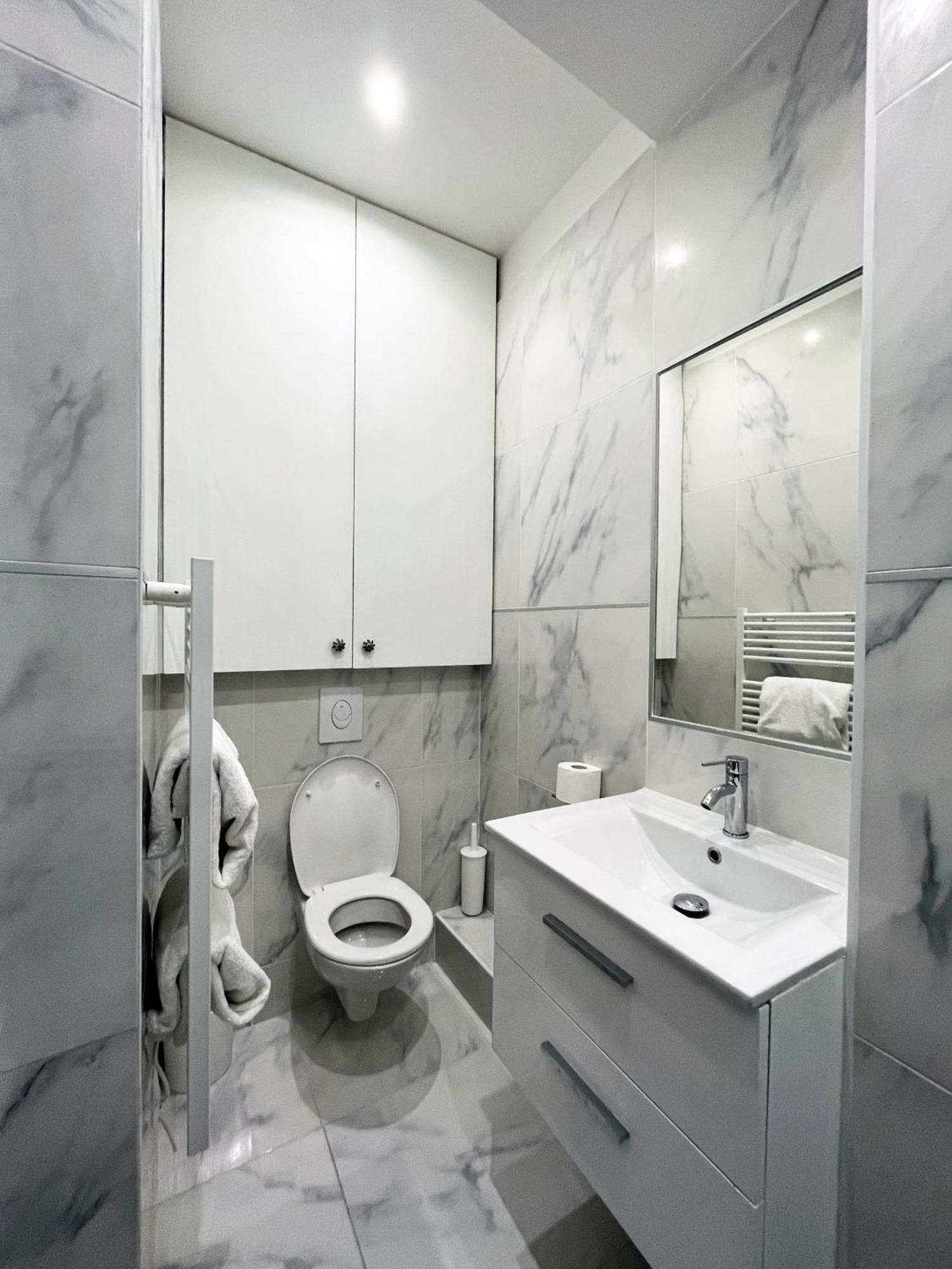Urban Flat 157 - Coco Chanel Flat In Montorgueil Parijs Buitenkant foto