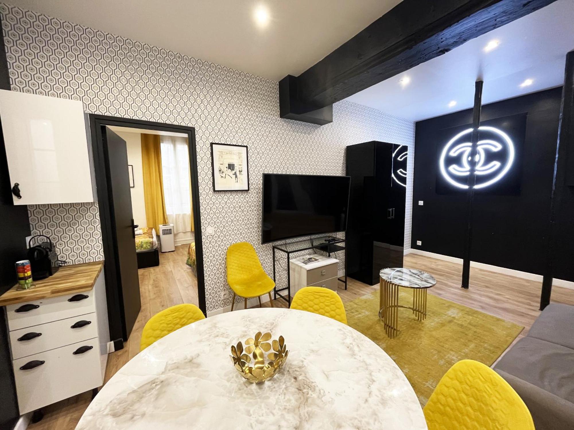 Urban Flat 157 - Coco Chanel Flat In Montorgueil Parijs Buitenkant foto